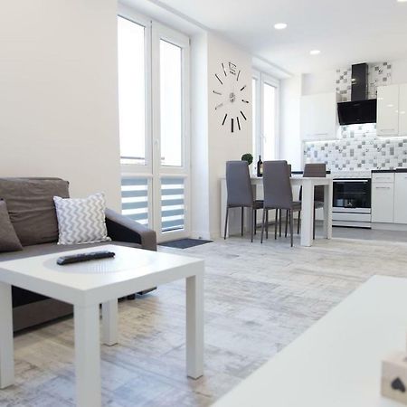 Md Apartment Top Location City Center Белосток Экстерьер фото